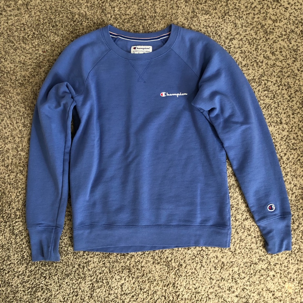 NWOT periwinkle blue light blue Champion Crewneck sweatshirt small